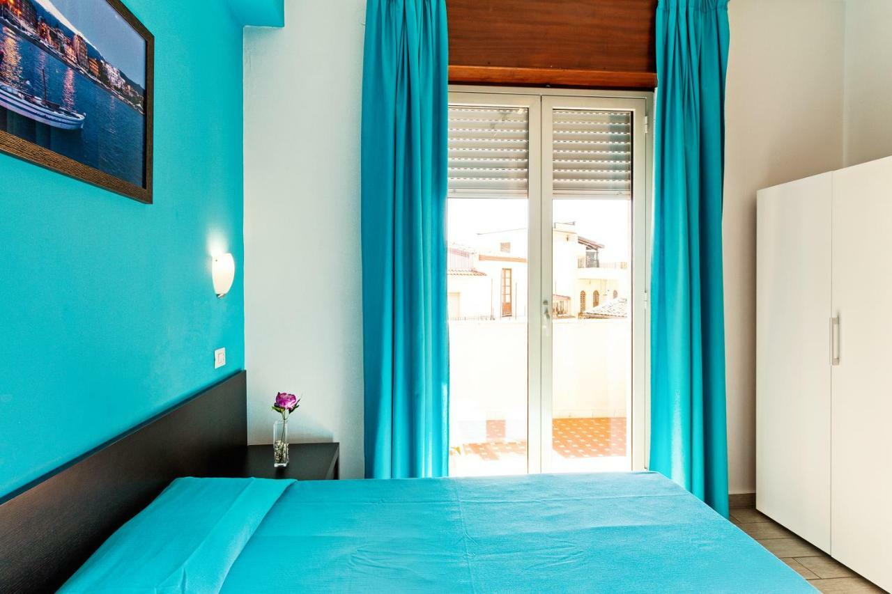 Seaview Terrace Sunny Apartment Giardini-Naxos Kültér fotó