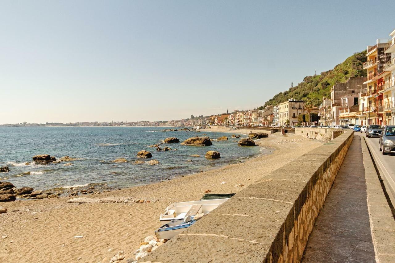 Seaview Terrace Sunny Apartment Giardini-Naxos Kültér fotó